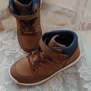 Boy's Youth Stride Rite Shoes size 3W